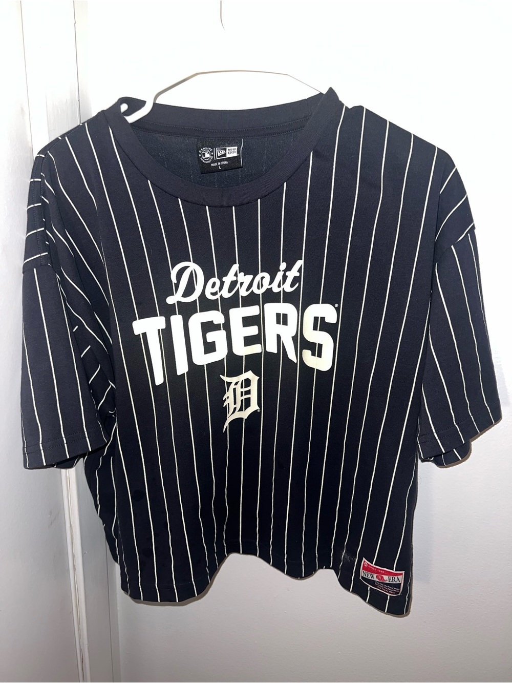 New Era Navy Pinstripe Detroit Tigers Tee